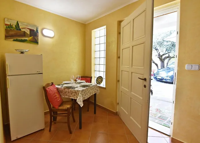 With A Parking Space - 22540 아파트 우마그